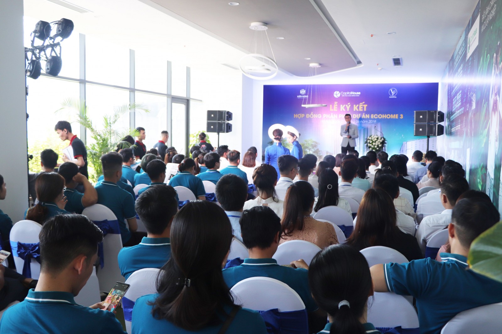 Lộ diện đại lý chính thức phân phối dự án “hot” EcoHome 3 Gần 100 chuyên viên đến từ Địa Ốc Kiến Hưng và VinCapital được đào tạo về những điểm khác biệt tại các căn hộ tòa NO2, NO3 của dự án EcoHome 3