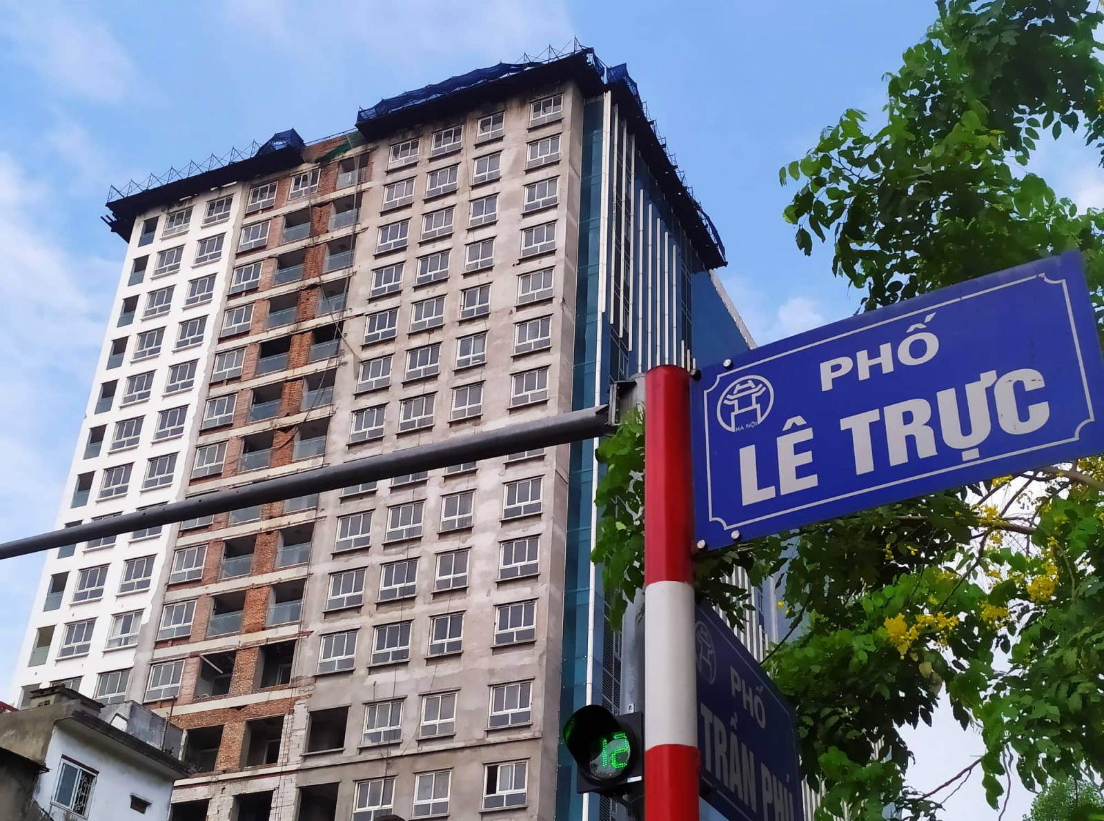 Đã gần 5 năm trôi qua, sai phạm tại công trình 8B Lê Trực vẫn chưa được xử lý dứt điểm