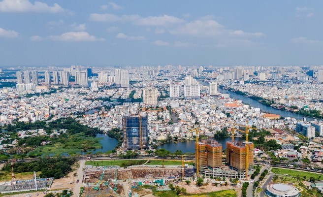 Nguồn cung giảm mạnh đã khiến nhiều doanh nghiệp bất động sản đứng trước nguy cơ phá sản. Ảnh: CafeF