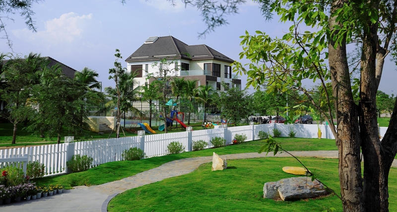 Với khả năng sinh lời cao, phân khúc đất nền, nhà phố đang thu hút nhiều nhà đầu tư.