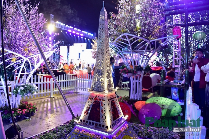 Mô hình thu nhỏ của những kì quan thế giới cũng xuất hiện trong Lễ hội hoa anh đào 2019.