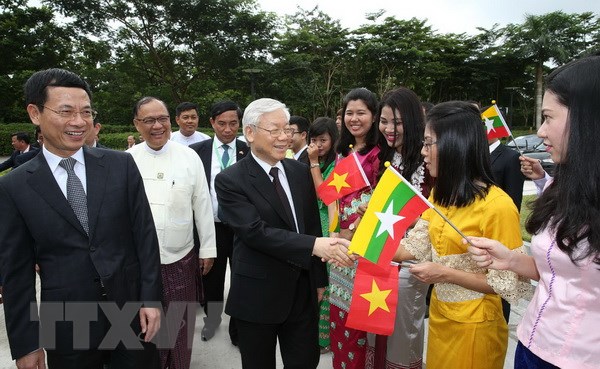 Tổng Bí thư Nguyễn Phú Trọng dự Lễ khánh thành và thăm trụ sở Tập đoàn Liên doanh Viettel Myanmar (Mytel). (Ảnh: Trí Dũng/TTXVN)