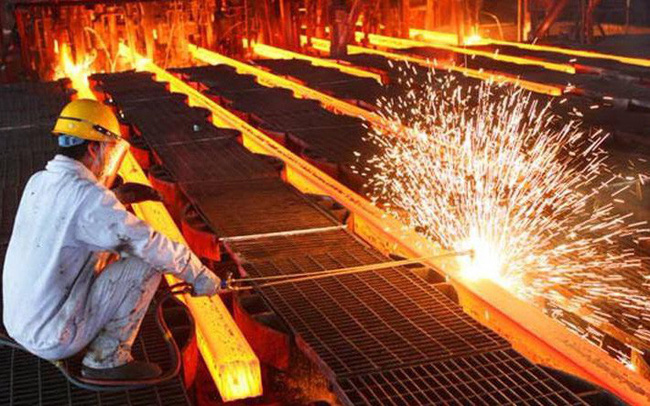 Điểm chung của các doanh nghiệp ngành thép nửa đầu năm 2019 là giá nguyên liệu tăng cao, dẫn đến chi phí giá vốn tăng và lợi nhuận giảm sút. Ảnh minh họa