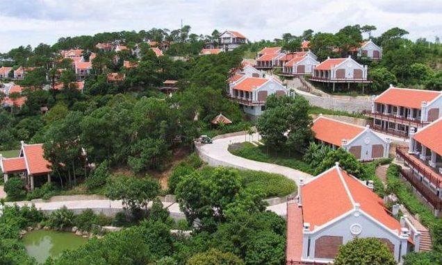 Dự báo về thị trường năm 2017, GS. Đặng Hùng Võ cho rằng BĐS du lịch, nghỉ dưỡng sẽ tiếp tục phát triển mạnh với sự tham gia của các nhà đầu tư nhỏ lẻ và người dân nhờ tiềm năng du lịch đang lớn.