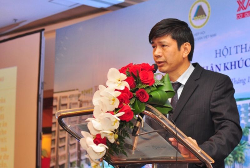 “Chính vì các thủ tục pháp lý liên quan đến loại hình condotel chưa được quy định chặt chẽ, rõ ràng dễ dẫn đến việc nhiều chủ đầu tư nhập nhằng, lách luật để làm liều”, ông Khánh nói.