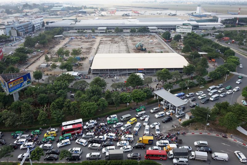ngành công nghiệp du lịch phát triển nhanh chóng là một thách thức cho hạ tầng sân bay