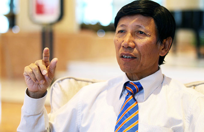 TS. Phan Hữu Thắng.