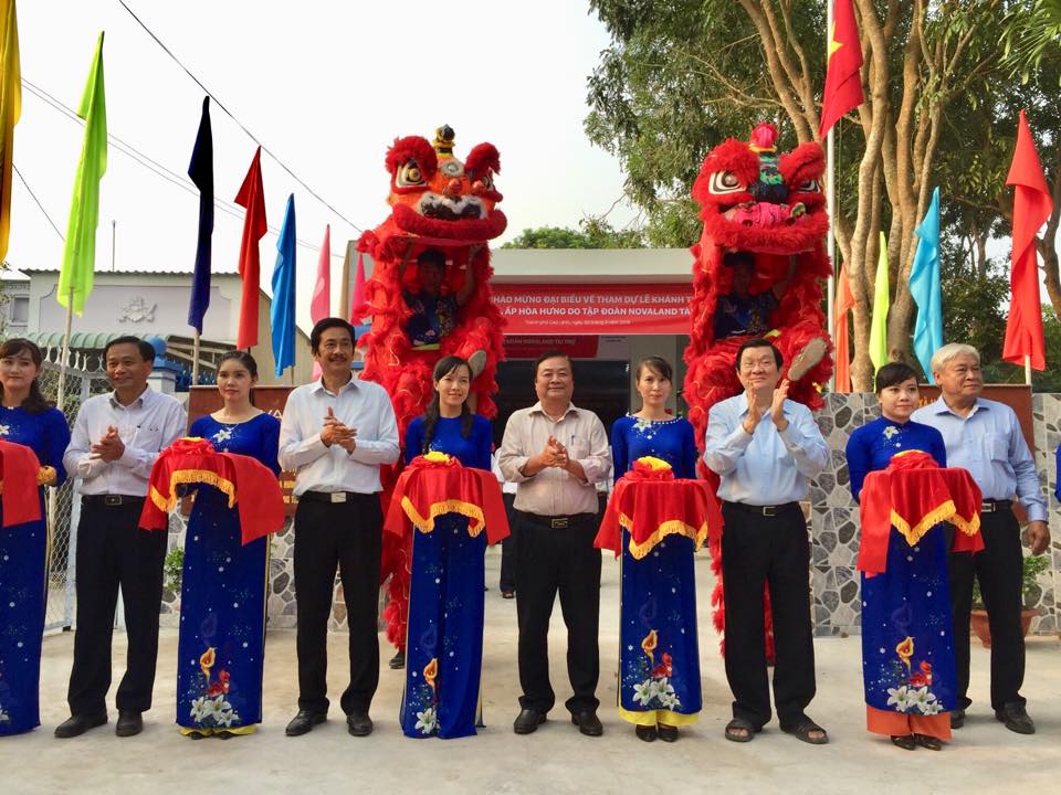 Không khí tưng bừng trong buổi lễ khánh thành nhà văn hóa Ấp Hòa Hưng, xã Hòa An