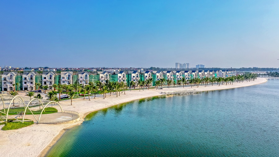 Bãi cát trắng mịn trải dài tại hồ điều hòa rộng 24.5ha – một điểm nhấn độc đáo giúp Vinhomes Ocean Park ghi điểm tại APPA 2019