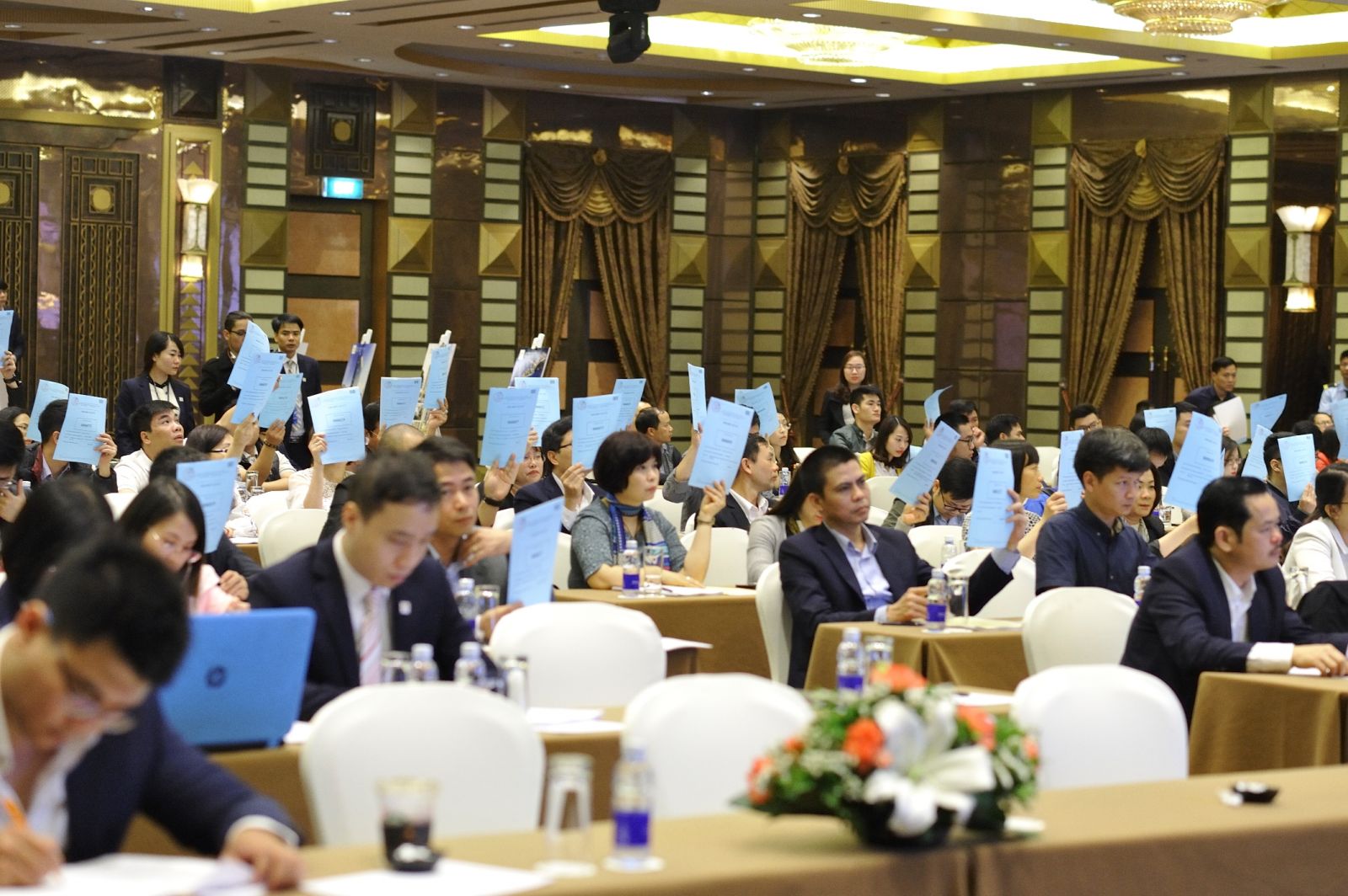 2. Tại ĐHCĐ năm 2019, VPI nhận được sự đồng thuận cao từ các cổ đông