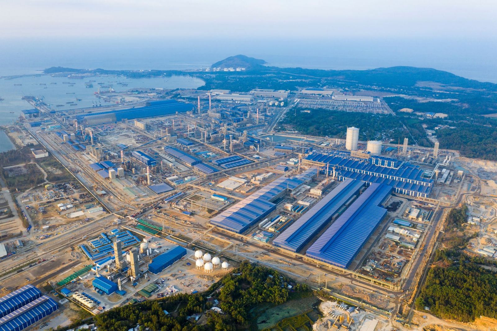 Khu liên hợp gang thép Dung Quất