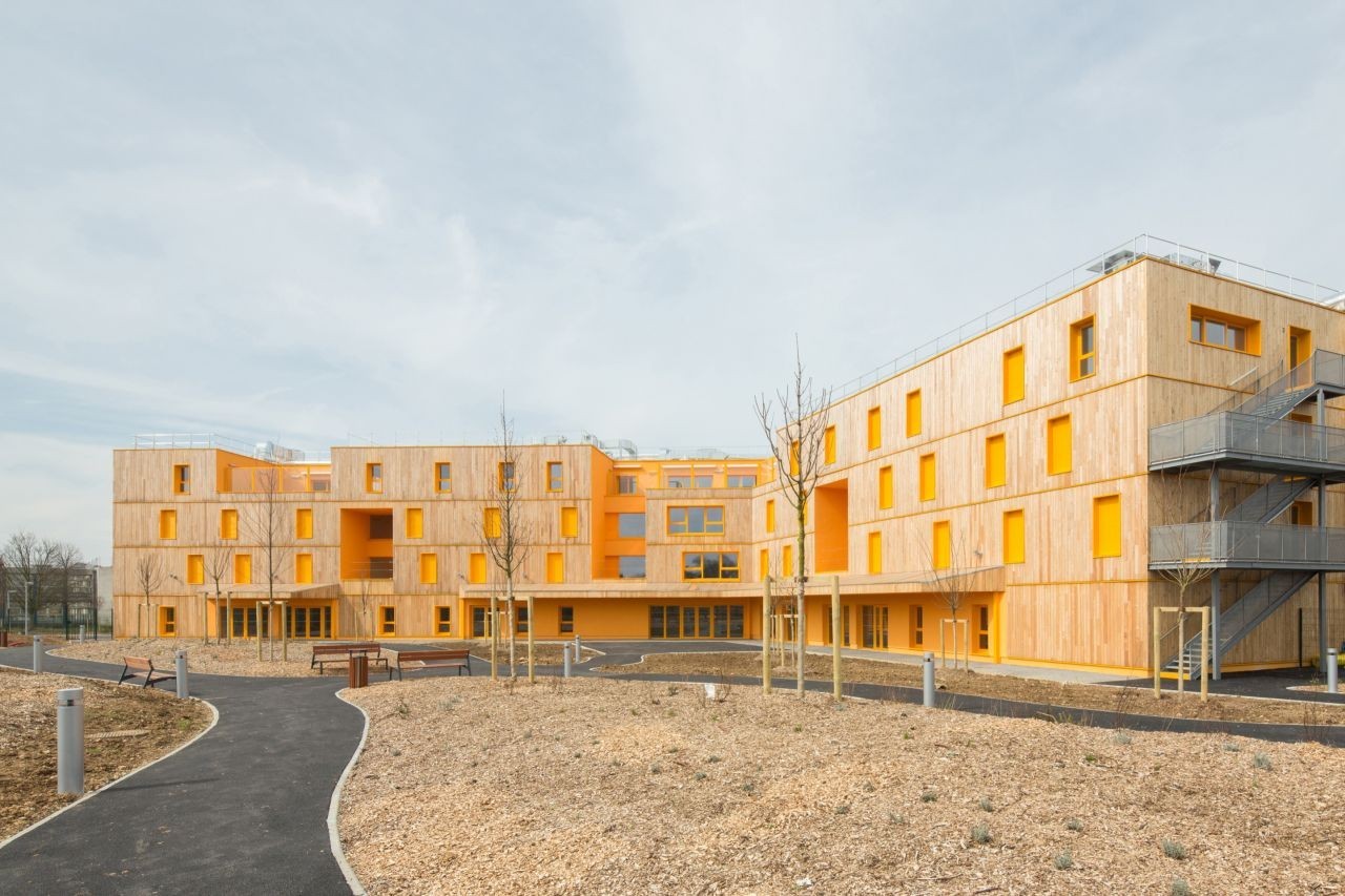 Morangis Retirement Home / VOUS ETES ICI Architectes