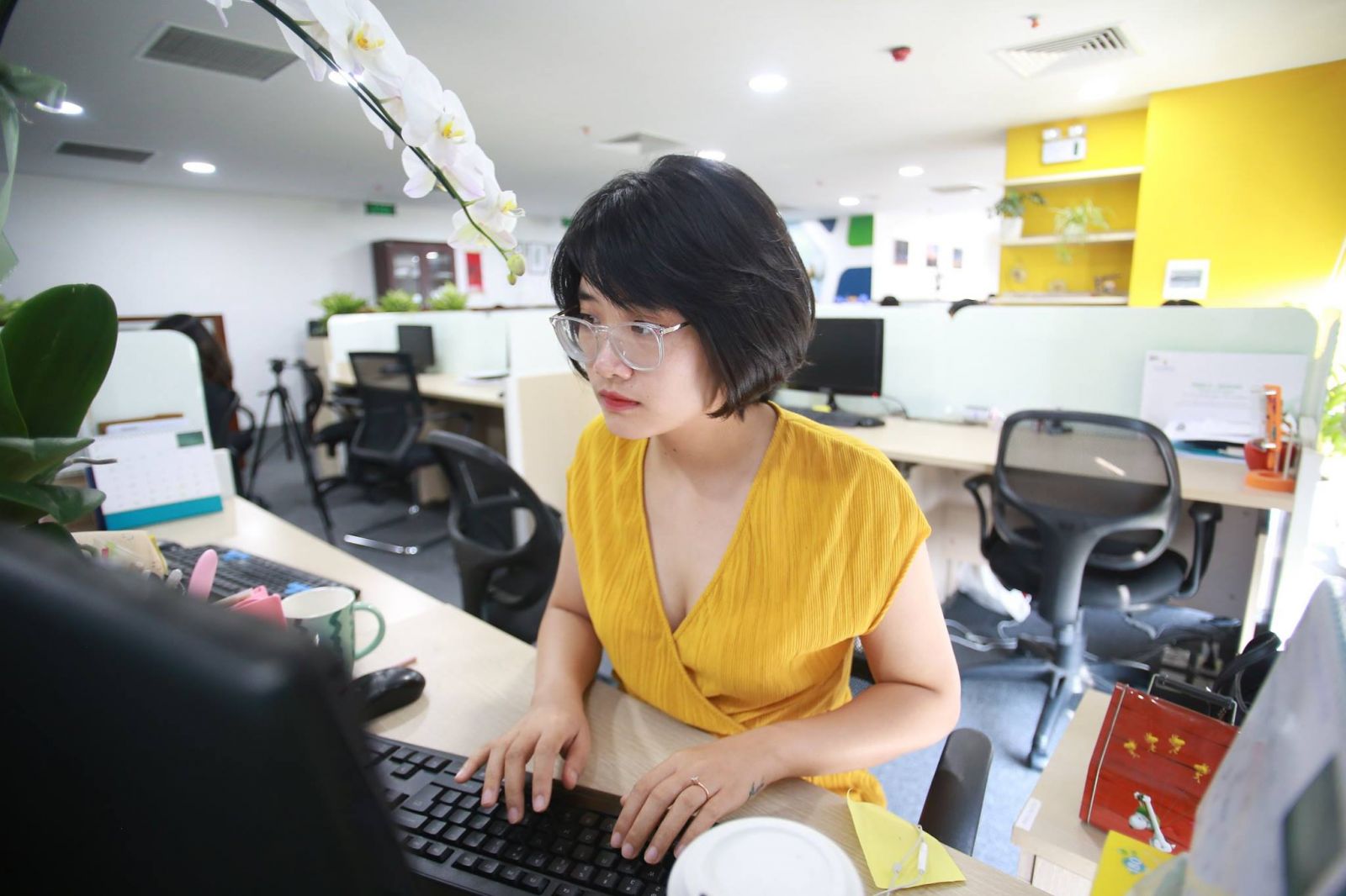 Thư ký Toà soạn Bùi Thị Hương