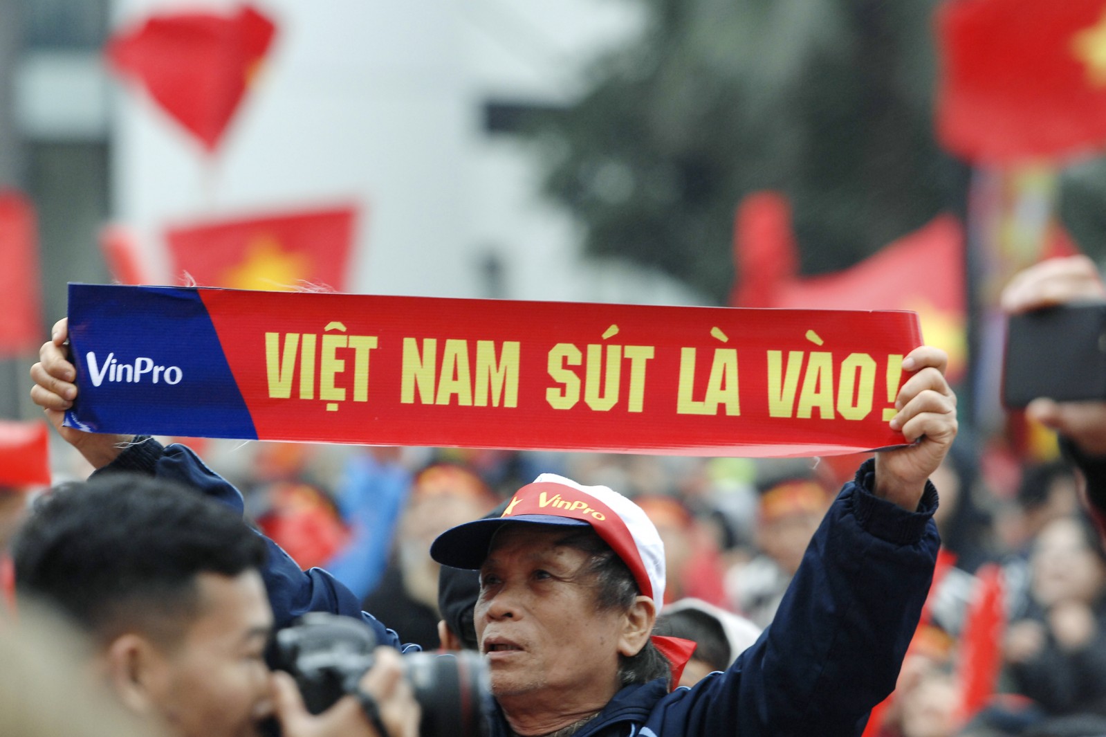 Cuồng nhiệt Làng Times với U23 Việt Nam