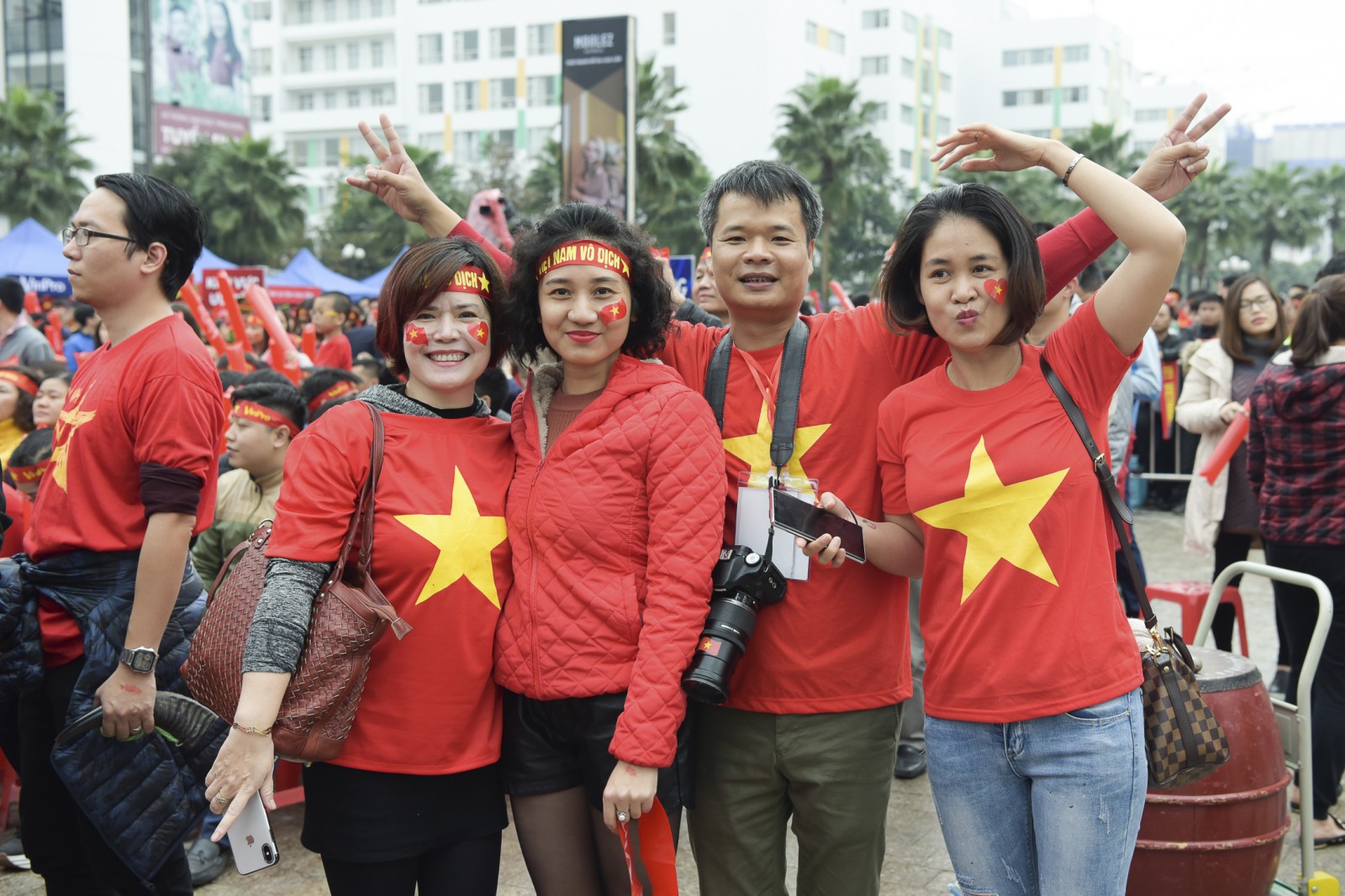 Cuồng nhiệt Làng Times với U23 Việt Nam