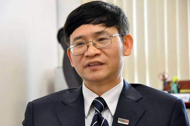 Mệnh lệnh hành chính cứng nhắc liệu có khả thi? f